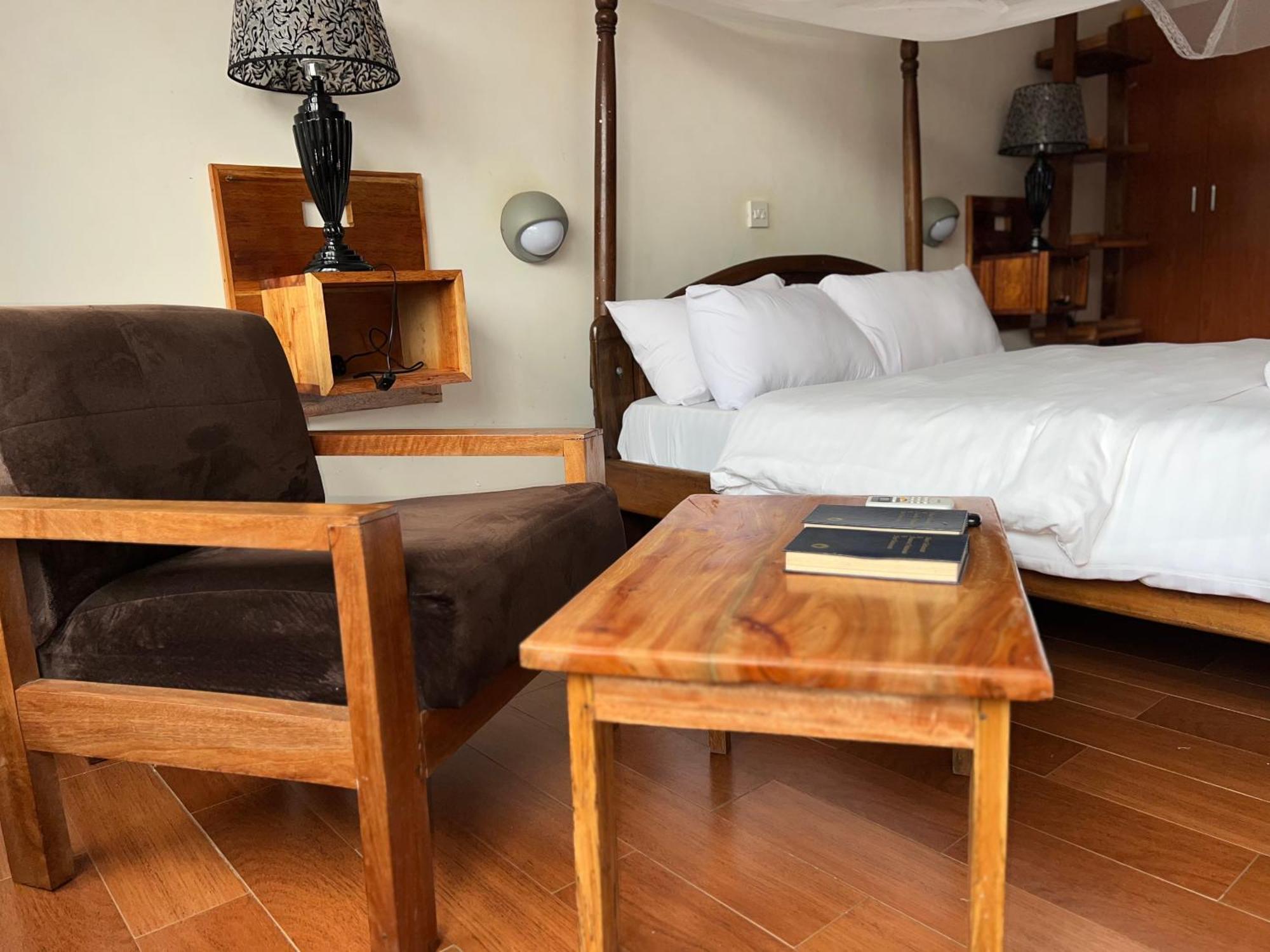 Entebbe Flights Motel Zewnętrze zdjęcie