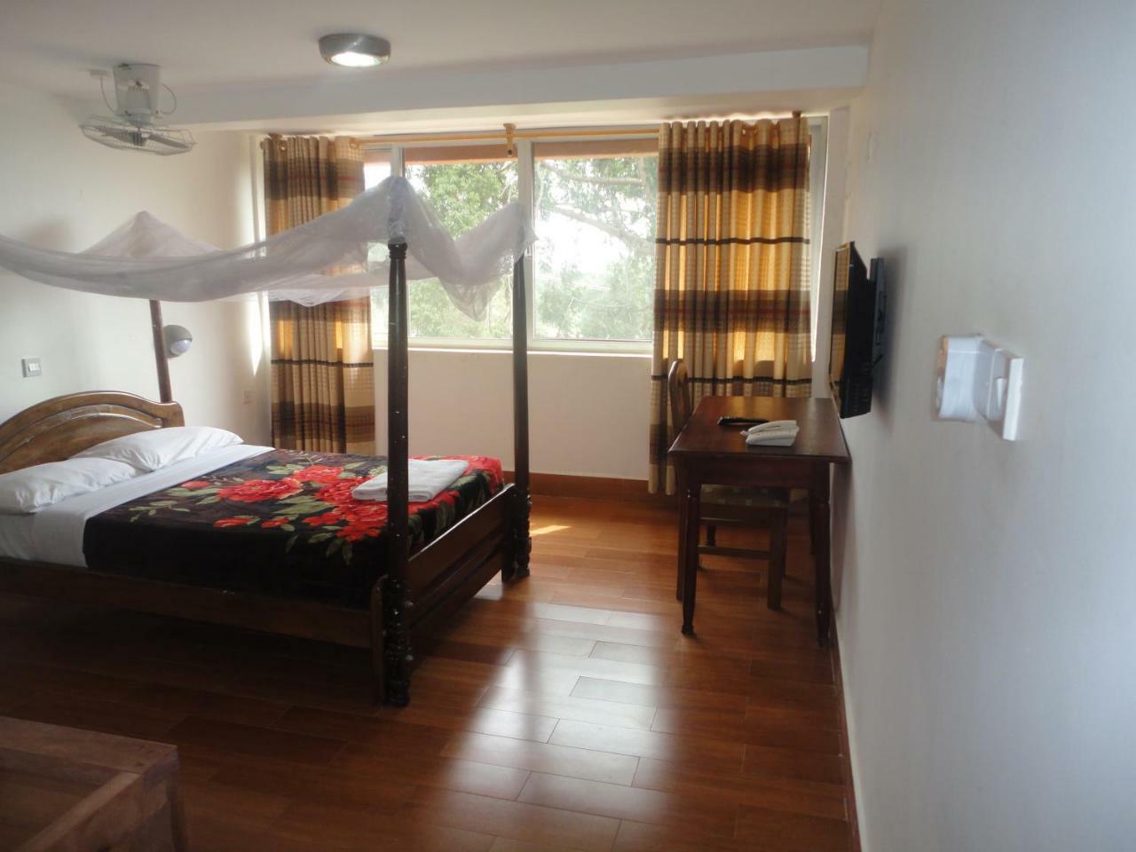 Entebbe Flights Motel Zewnętrze zdjęcie