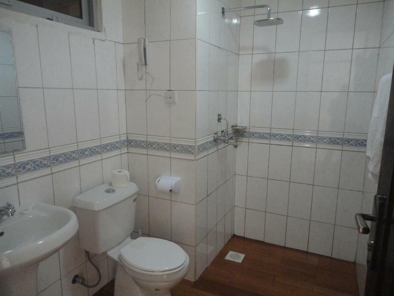 Entebbe Flights Motel Zewnętrze zdjęcie