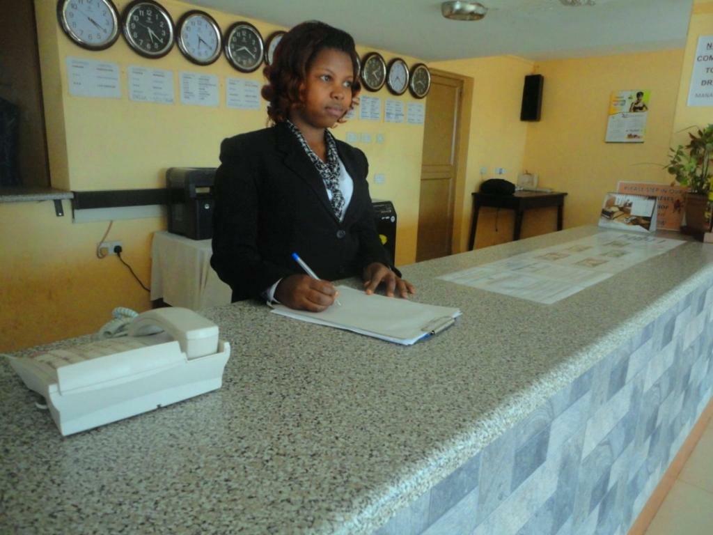 Entebbe Flights Motel Zewnętrze zdjęcie